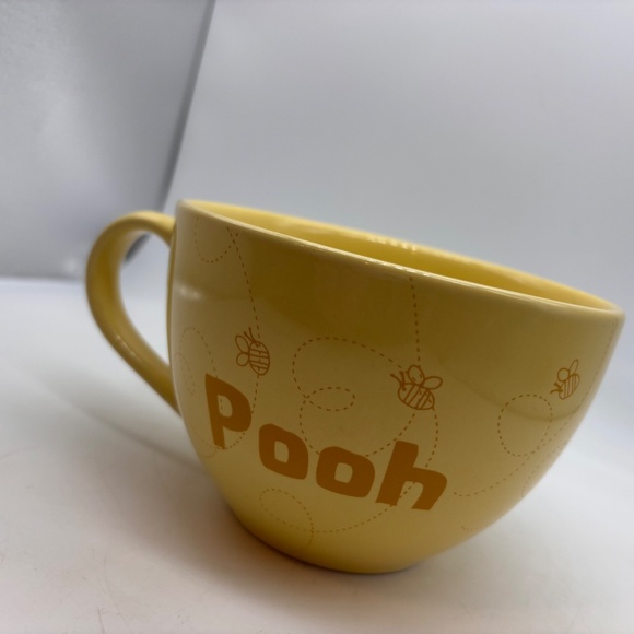 Disney Store Winnie the Pooh Hunny Large Yellow Ceramic Coffee Mug - Picture 6 of 14